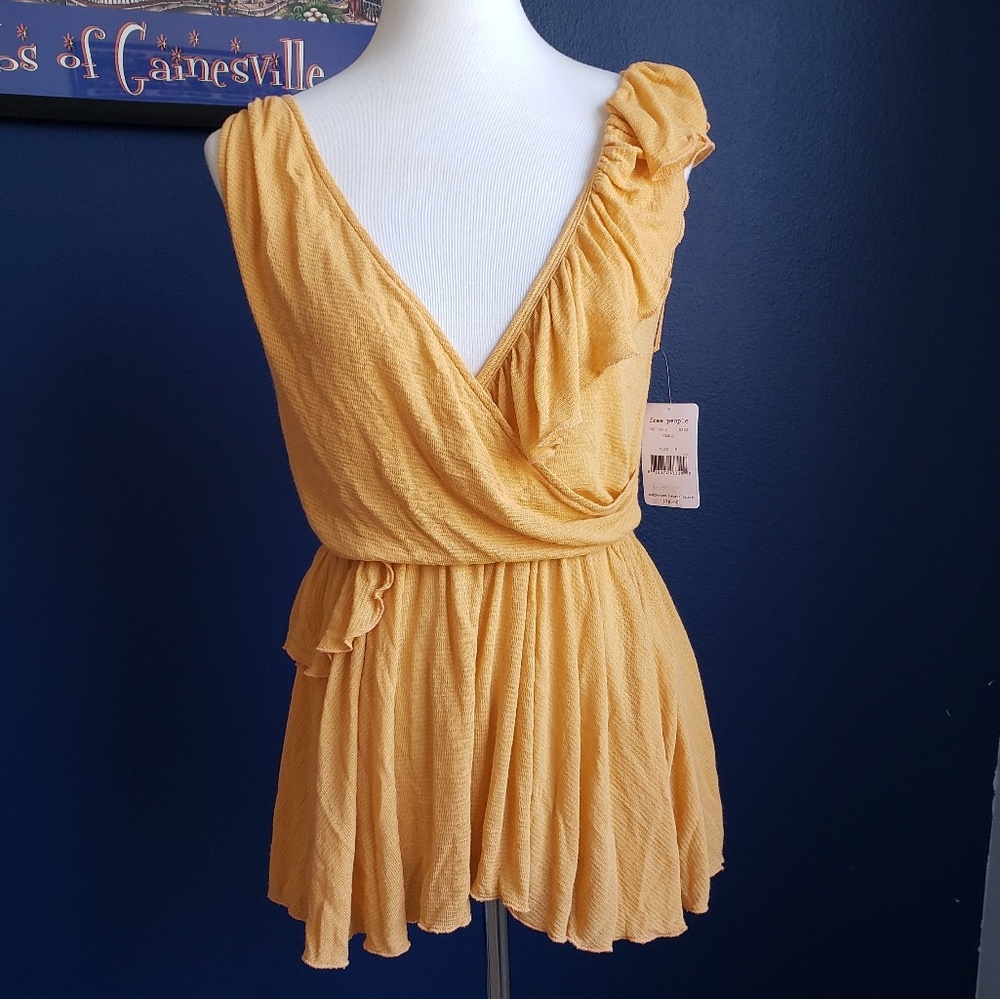 Free People Float Away Ruffle Tank NWT - Picture 2 of 6